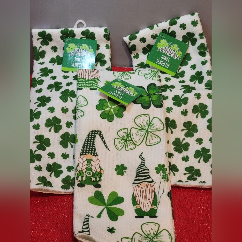 Saint Patricks Day Kitchen Towels One with Gnomes! Set Of three Shown NWT!
